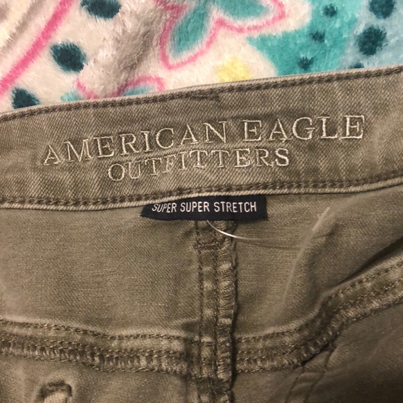 Shorts - Picture 3 of 4